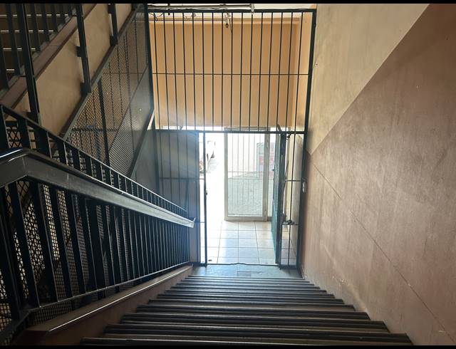 1,200M² WAREHOUSE TO LET IN DELAREY